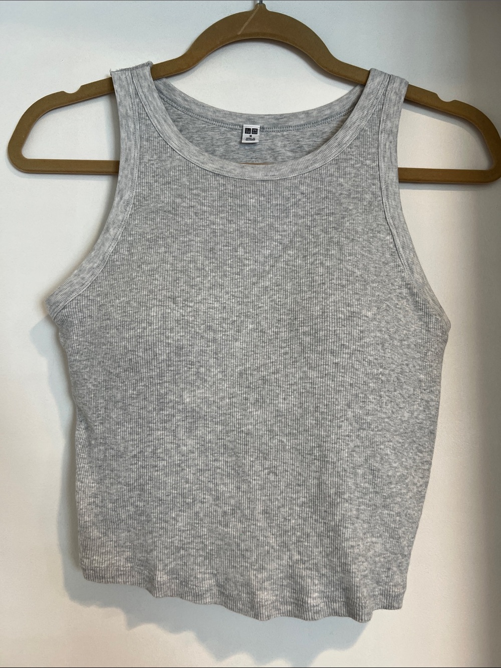 UNIQLO Women's Light Gray Ribbed Tank Top